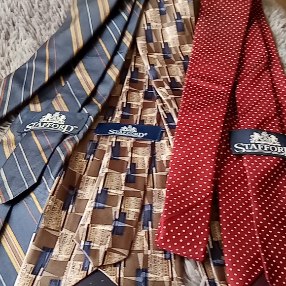 Men's 100% Silk Stafford Necktie Bundle 3 Neckties - Picture 2 of 6